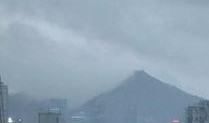 深圳打雷最新爆料,暴雨倾盆，多地瞬间变“水城”